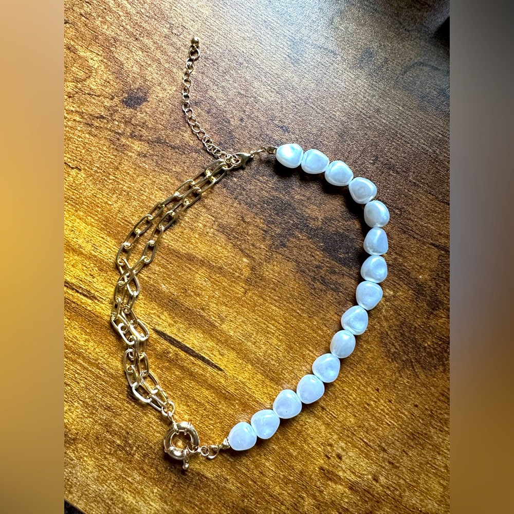 Faux pearl and gold chain necklace